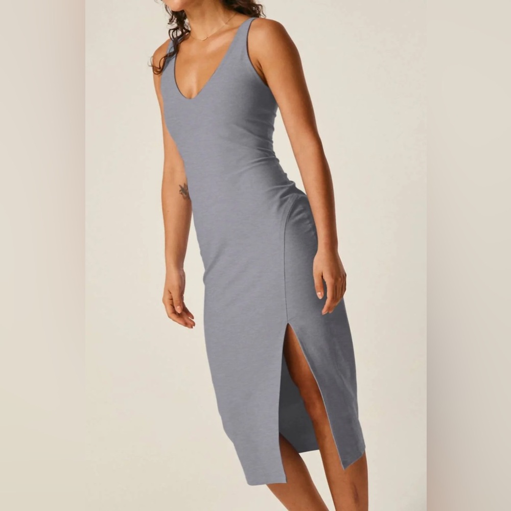 Beyond Yoga Spacedye Inspire Midi Dress in Cloud Gray Heather